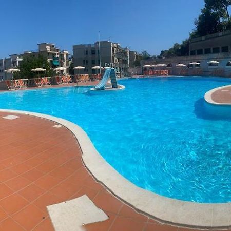 Hotel Paco Pietra Ligure Extérieur photo