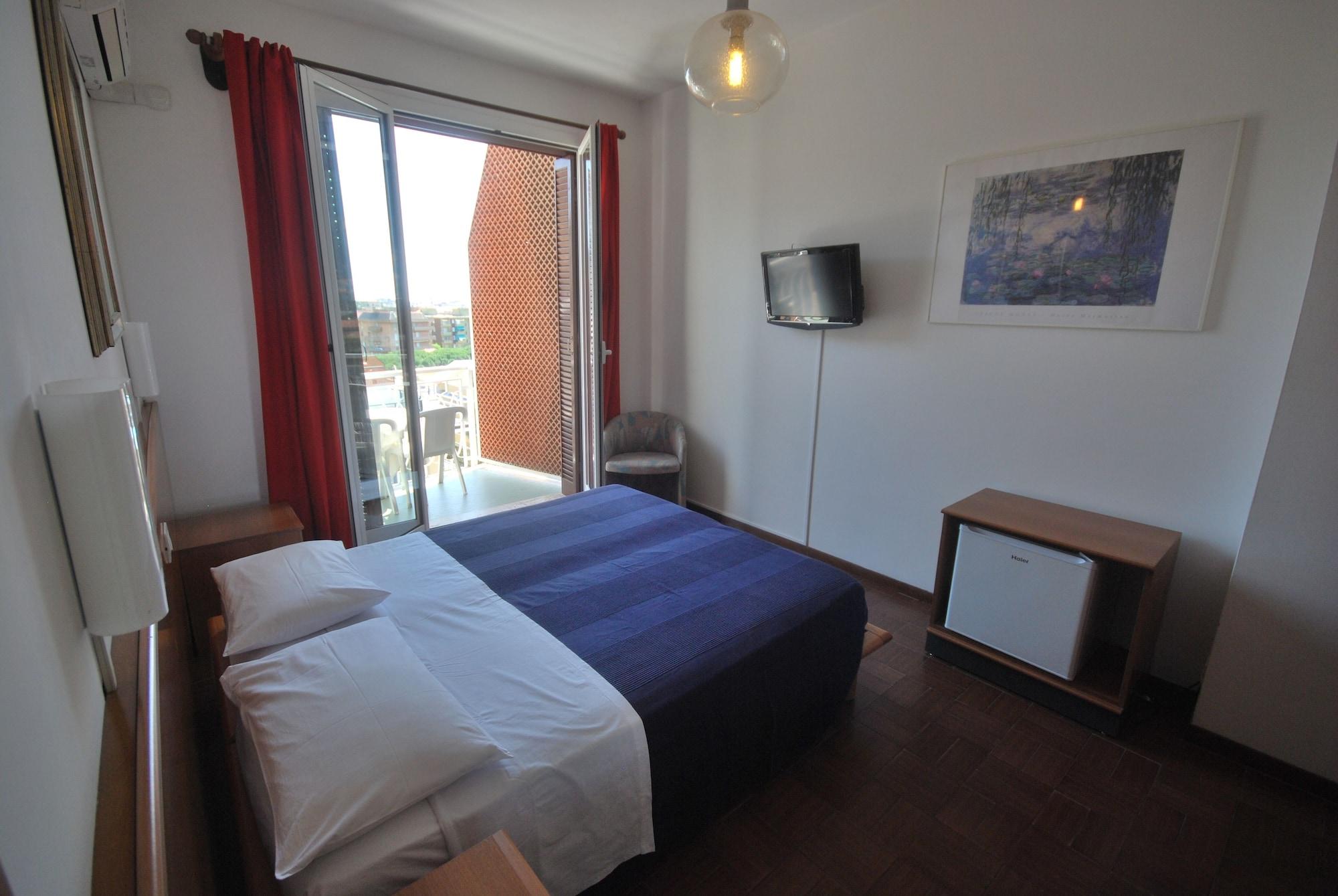 Hotel Paco Pietra Ligure Extérieur photo