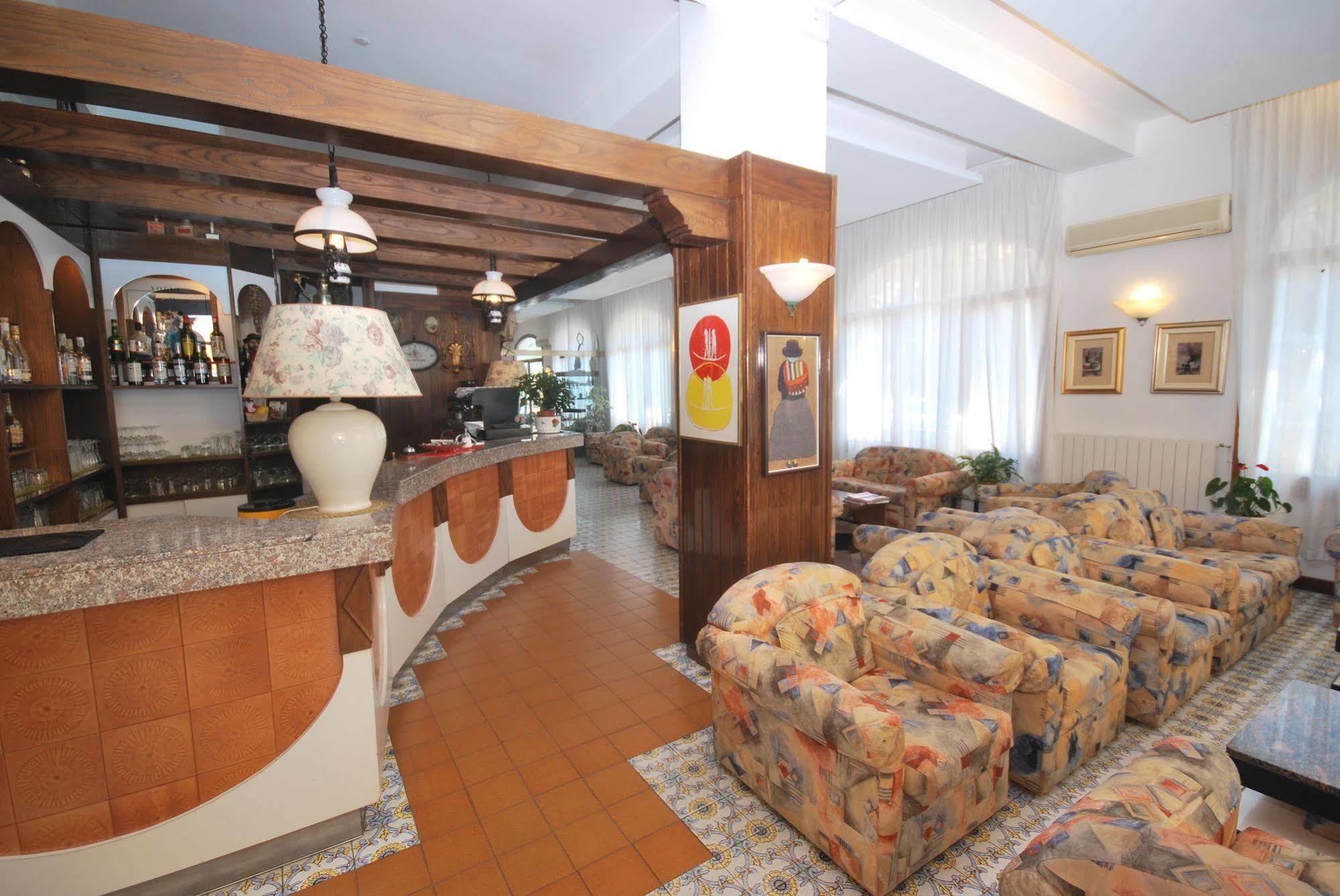 Hotel Paco Pietra Ligure Extérieur photo